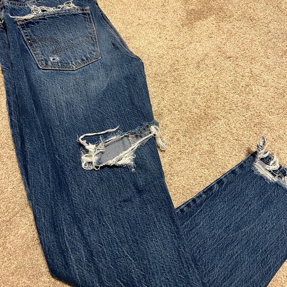 Size 00 Distressed American Eagle “Mom” Jeans - Picture 2 of 4